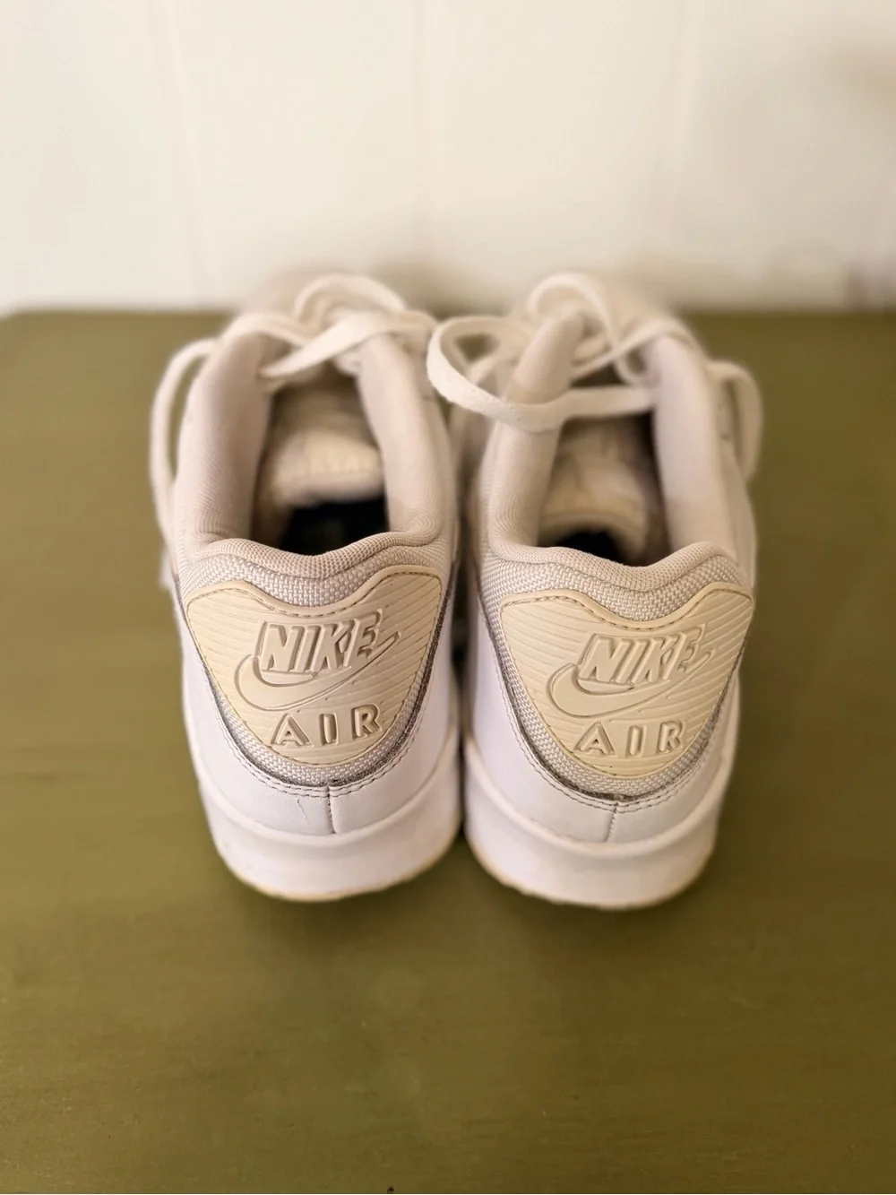 Nike Air Max 90 Triple White Sneakers Woman’s 10 Classic Casual Athletic Shoes